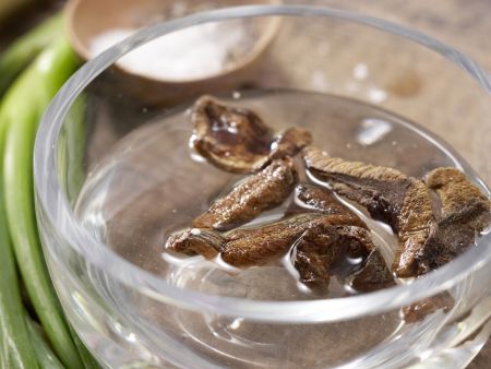 Pfannengerührtes Hähnchenfilet Zubereitung Schritt 1 Pfannengerührtes Hähnchenfilet Zubereitung Schritt 1