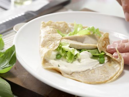 Pfannkuchen-Hähnchen-Wraps Zubereitung Schritt 13 Pfannkuchen-Hähnchen-Wraps Zubereitung Schritt 13