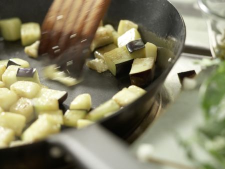 Pfeffriges Auberginen-Ragout Zubereitung Schritt 9 Pfeffriges Auberginen-Ragout Zubereitung Schritt 9