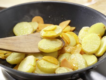 Pfifferling-Gröstl Zubereitung Schritt 7 Pfifferling-Gröstl Zubereitung Schritt 7