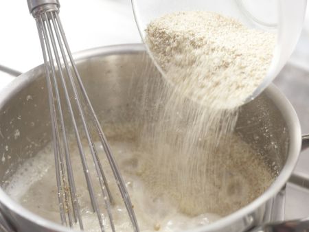 Pflaumen-Grießbrei Zubereitung Schritt 3 Pflaumen-Grießbrei Zubereitung Schritt 3