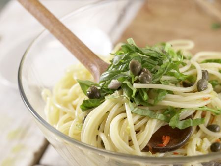 Pikante Kapern-Spaghetti Zubereitung Schritt 6 Pikante Kapern-Spaghetti Zubereitung Schritt 6