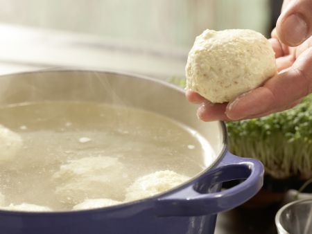 Pikante Quarkknödel Zubereitung Schritt 8 Pikante Quarkknödel Zubereitung Schritt 8