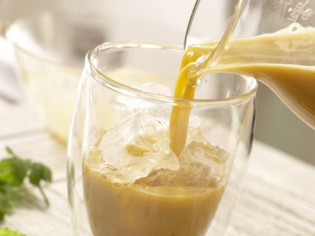 Pikanter Gemüse-Drink Zubereitung Schritt 5 Pikanter Gemüse-Drink Zubereitung Schritt 5