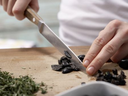 Pikanter Sesam-Hefezopf Zubereitung Schritt 1 Pikanter Sesam-Hefezopf Zubereitung Schritt 1