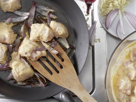 Pikantes Hähnchen-Curry Zubereitung Schritt 3 Pikantes Hähnchen-Curry Zubereitung Schritt 3