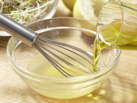 Pilz-Gratin auf Sprossensalat Zubereitung Schritt 10 Pilz-Gratin auf Sprossensalat Zubereitung Schritt 10