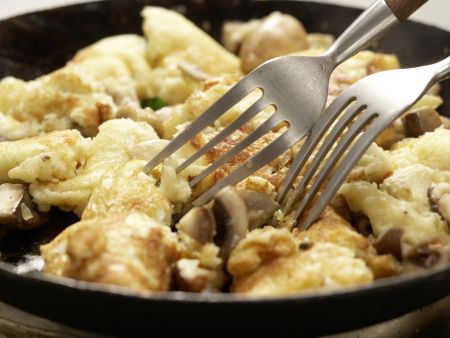 Pilz-Kaiserschmarren Zubereitung Schritt 11 Pilz-Kaiserschmarren Zubereitung Schritt 11