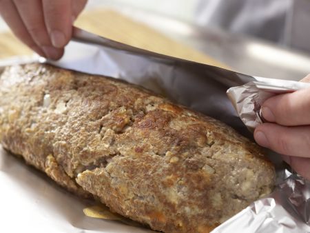 Pilzhackbraten in Rahmsauce Zubereitung Schritt 10 Pilzhackbraten in Rahmsauce Zubereitung Schritt 10