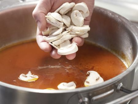 Pilzhackbraten in Rahmsauce Zubereitung Schritt 11 Pilzhackbraten in Rahmsauce Zubereitung Schritt 11