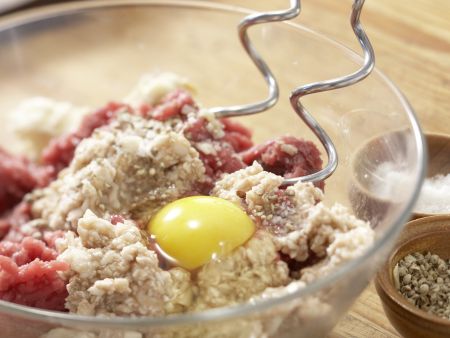 Pilzhackbraten in Rahmsauce Zubereitung Schritt 5 Pilzhackbraten in Rahmsauce Zubereitung Schritt 5