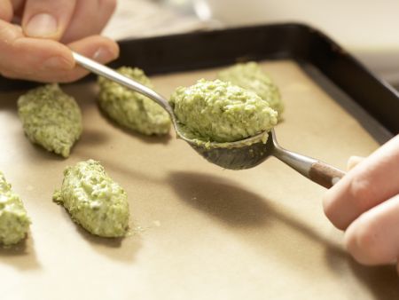 Pistazien-Kokos-Makronen Zubereitung Schritt 4 Pistazien-Kokos-Makronen Zubereitung Schritt 4