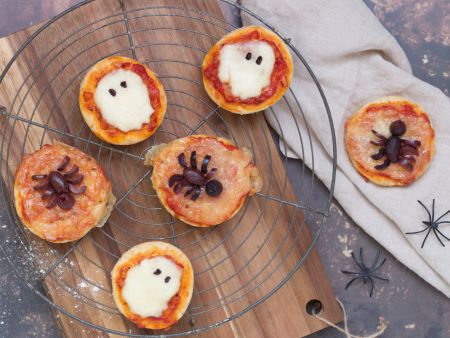 Pizza-Minis für die Halloween-Party