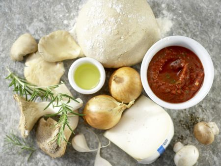 Pizza mit Pilzen Zubereitung Schritt 1 Pizza mit Pilzen Zubereitung Schritt 1