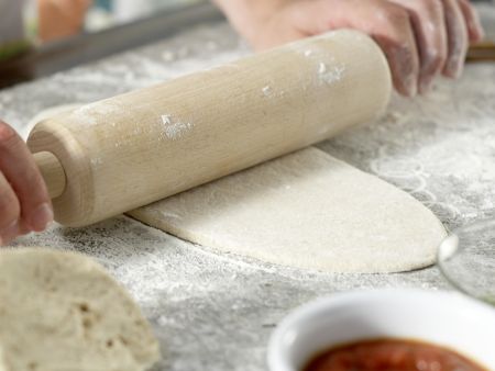 Pizza mit Pilzen Zubereitung Schritt 7 Pizza mit Pilzen Zubereitung Schritt 7