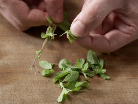 Pizza mit Rosenkohl Zubereitung Schritt 4 Pizza mit Rosenkohl Zubereitung Schritt 4