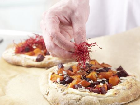 Pizza mit Roter Bete Zubereitung Schritt 13 Pizza mit Roter Bete Zubereitung Schritt 13