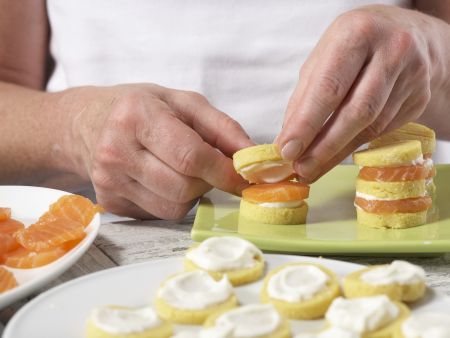 Polenta-Lachs-Türmchen Zubereitung Schritt 6 Polenta-Lachs-Türmchen Zubereitung Schritt 6