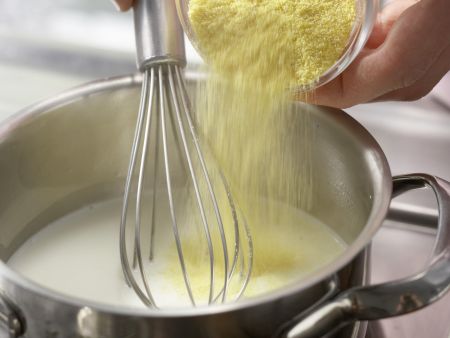 Polenta-Orangen-Brei Zubereitung Schritt 2 Polenta-Orangen-Brei Zubereitung Schritt 2