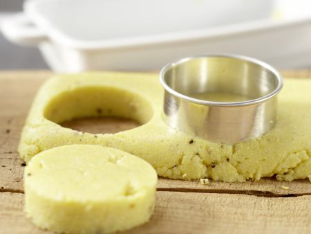 Polenta-Taler Zubereitung Schritt 7 Polenta-Taler Zubereitung Schritt 7