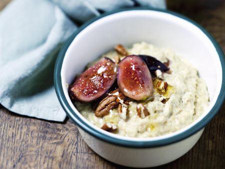 Porridge mit Feigen, Honig und Nüssen Rezept