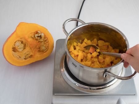 Porridge mit Kürbiskompott Zubereitung Schritt 1 Porridge mit Kürbiskompott Zubereitung Schritt 1