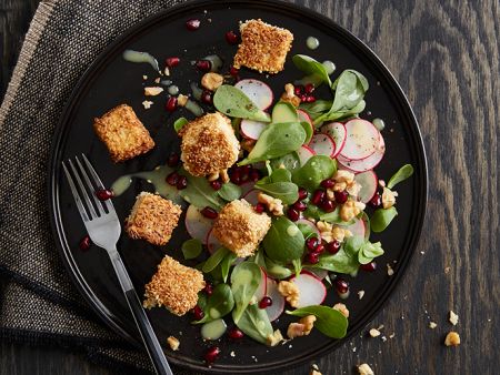 Portulak-Radieschen-Salat mit Sesamtofu Portulak-Radieschen-Salat mit Sesamtofu