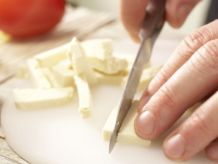 Puten-Tofu-Geschnetzeltes "Benjamin" Zubereitung Schritt 1 Puten-Tofu-Geschnetzeltes "Benjamin" Zubereitung Schritt 1