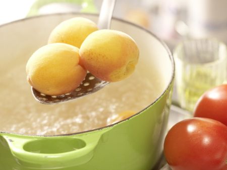 Puten-Tofu-Geschnetzeltes "Benjamin" Zubereitung Schritt 3 Puten-Tofu-Geschnetzeltes "Benjamin" Zubereitung Schritt 3