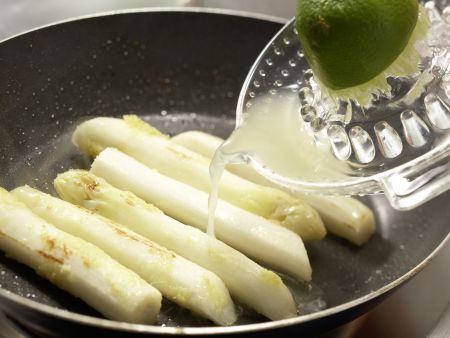 Putenröllchen Zubereitung Schritt 3 Putenröllchen Zubereitung Schritt 3