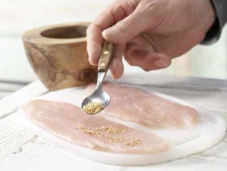 Putenrouladen auf Blattspinat Zubereitung Schritt 4 Putenrouladen auf Blattspinat Zubereitung Schritt 4