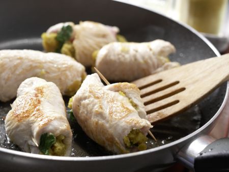 Putenrouladen mit Linsenfüllung Zubereitung Schritt 9 Putenrouladen mit Linsenfüllung Zubereitung Schritt 9