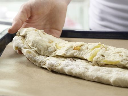 Quarkstollen Zubereitung Schritt 6 Quarkstollen Zubereitung Schritt 6