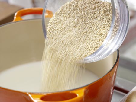 Quinoa-Quark-Auflauf Zubereitung Schritt 1 Quinoa-Quark-Auflauf Zubereitung Schritt 1