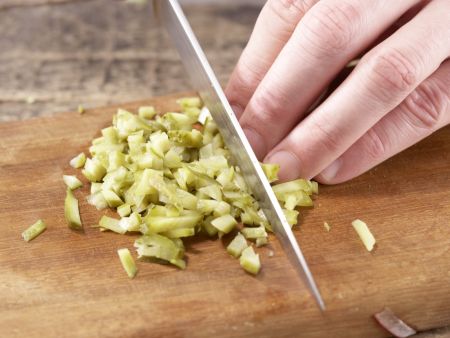 Radieschen-Sprossen-Salat Zubereitung Schritt 5 Radieschen-Sprossen-Salat Zubereitung Schritt 5