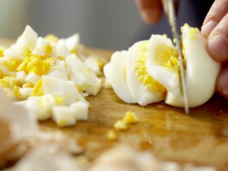 Pizza mit Räucherlachs Zubereitung Schritt 1 Pizza mit Räucherlachs Zubereitung Schritt 1