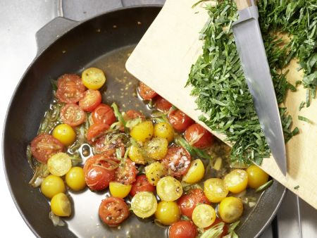 Ravioli mit Hähnchenfüllung Zubereitung Schritt 12 Ravioli mit Hähnchenfüllung Zubereitung Schritt 12