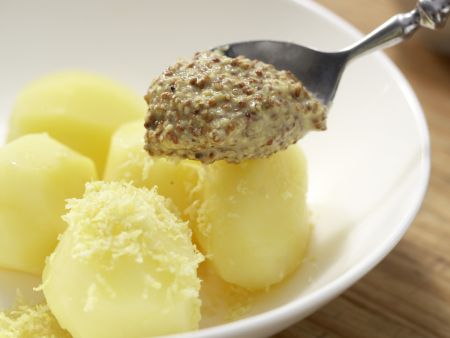 Rehrücken mit Senfkartoffeln Zubereitung Schritt 8 Rehrücken mit Senfkartoffeln Zubereitung Schritt 8