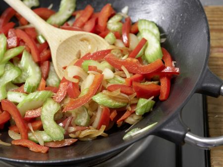 Reisnudeln mit Putenbrust Zubereitung Schritt 9 Reisnudeln mit Putenbrust Zubereitung Schritt 9