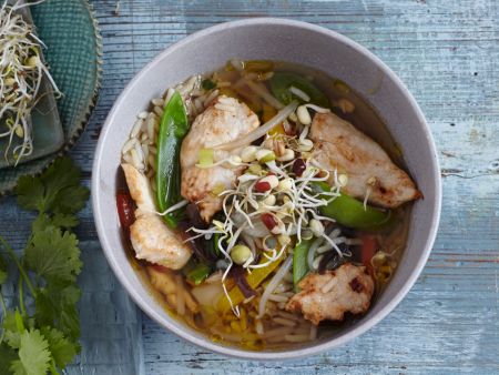 Reissuppe mit Huhn