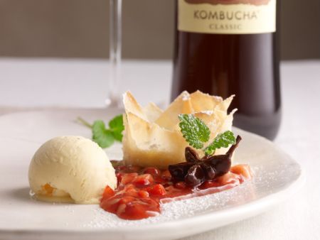 Ricotta im Knusperblatt mit Erdbeerragout
