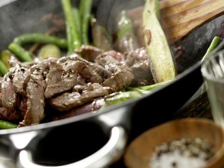 Rindfleisch-Bohnen-Wok Zubereitung Schritt 10 Rindfleisch-Bohnen-Wok Zubereitung Schritt 10