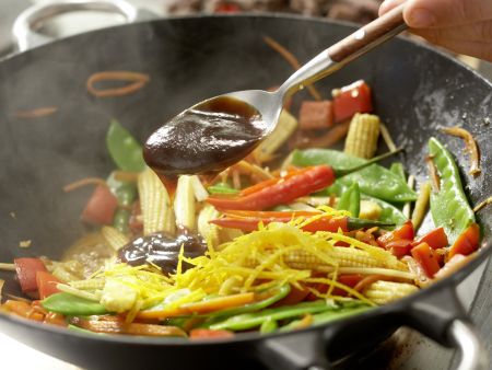 Rindfleisch aus dem Wok Zubereitung Schritt 12 Rindfleisch aus dem Wok Zubereitung Schritt 12