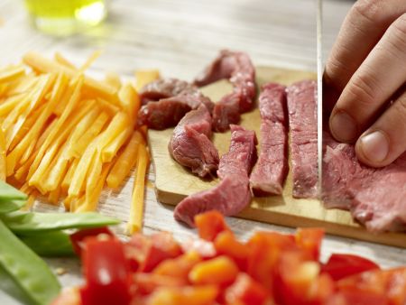 Rindfleisch aus dem Wok Zubereitung Schritt 5 Rindfleisch aus dem Wok Zubereitung Schritt 5