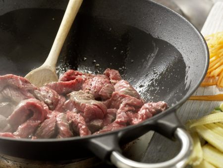 Rindfleisch aus dem Wok Zubereitung Schritt 8 Rindfleisch aus dem Wok Zubereitung Schritt 8