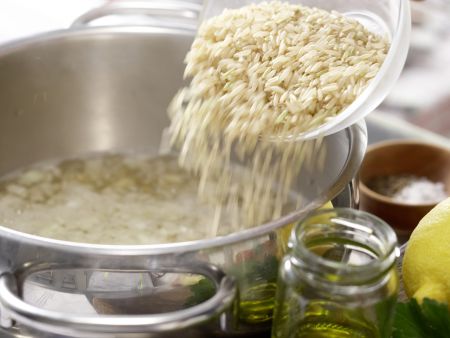 Risotto mit Tintenfischringen Zubereitung Schritt 4 Risotto mit Tintenfischringen Zubereitung Schritt 4