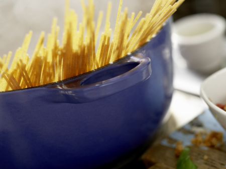 Rotbarbenfilet auf Spaghetti Zubereitung Schritt 4 Rotbarbenfilet auf Spaghetti Zubereitung Schritt 4