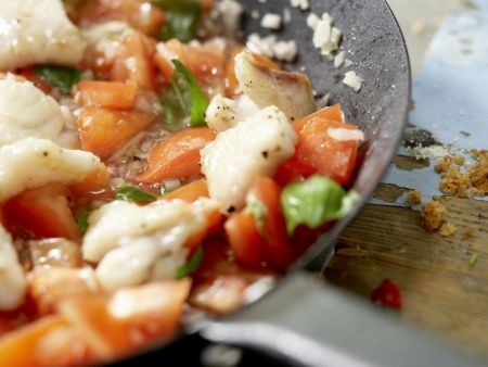 Rotbarbenfilet auf Spaghetti Zubereitung Schritt 8 Rotbarbenfilet auf Spaghetti Zubereitung Schritt 8