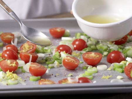 Rotbarschfilet mit Kirschtomaten Zubereitung Schritt 4 Rotbarschfilet mit Kirschtomaten Zubereitung Schritt 4