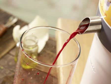 Rote-Bete-Drink Zubereitung Schritt 5 Rote-Bete-Drink Zubereitung Schritt 5